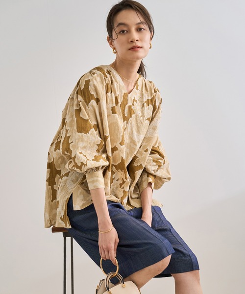 【DEVEAUX（デヴォー）】別注ボカシフラワーボリュームスリーブブラウス/洗える ROPE' ブラウス シャツ 「DEVEAUX（デヴォー）」別注ボカシ