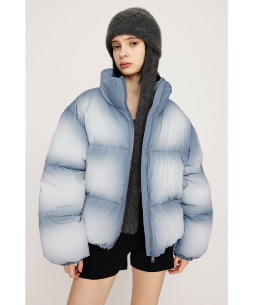 新品 ★ V12 ふわふわ ジャケット ブルゾン 防寒 アウター SLY ブルゾン アウター 「2025AW」FADED PRINT PUFFER JK