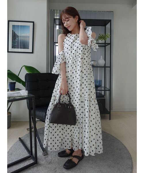 ワンピース 3WAYシアードットプリントギャザーフレアワンピース 「夏服」の画像