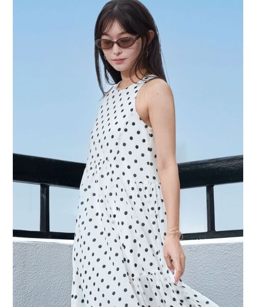 ワンピース 3WAYシアードットプリントギャザーフレアワンピース 「夏服」の画像