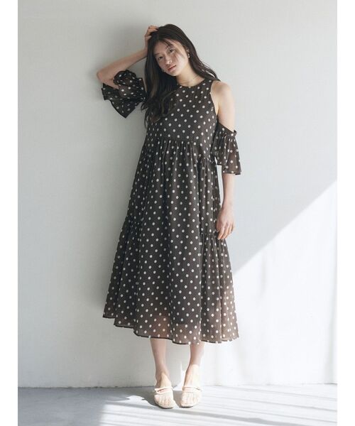 ワンピース 3WAYシアードットプリントギャザーフレアワンピース 「夏服」の画像