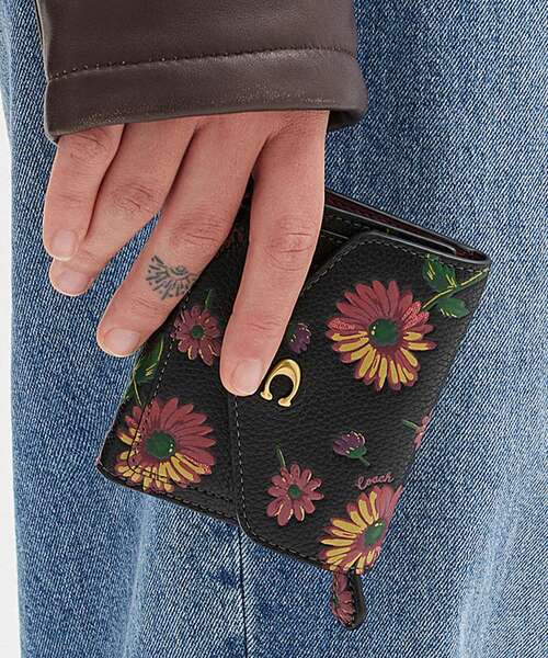 COACH（コーチ） 財布 ONE ブラック系その他 レディース : ZOZOTOWN