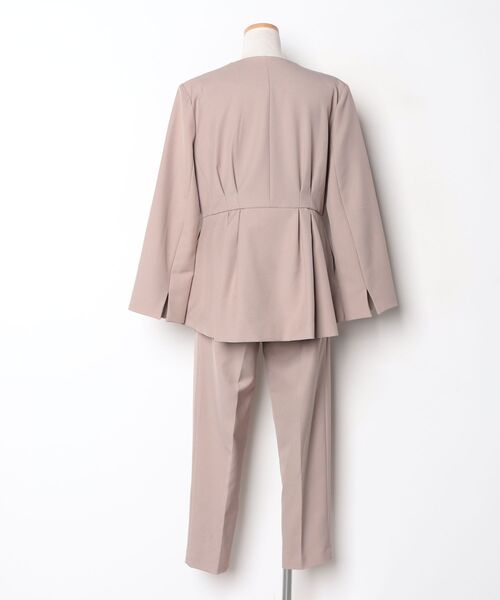 「RUIRUE BOUTIQUE」 セットアップ L ベージュ×ブラック レディースの画像