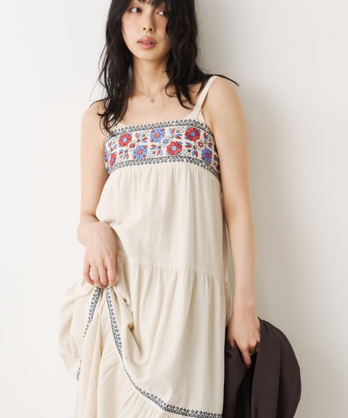 Unitage（ユニテージ） ワンピース ティアード刺繍sun dress