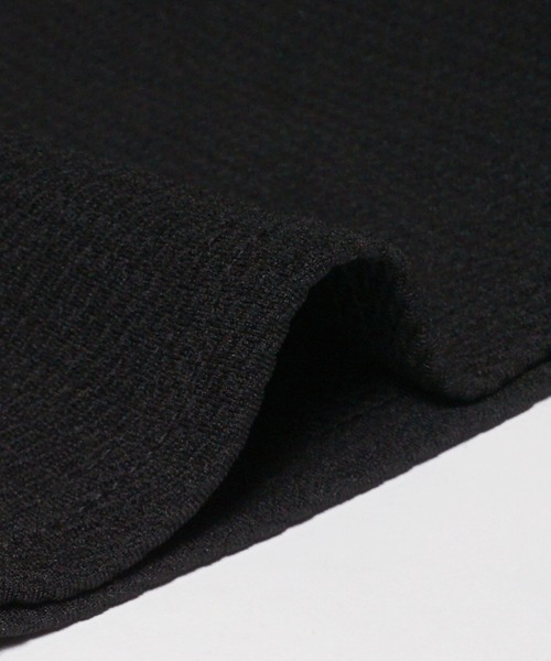 coca（コカ） ジャンパースカート エンボス加工Vネックワンピース