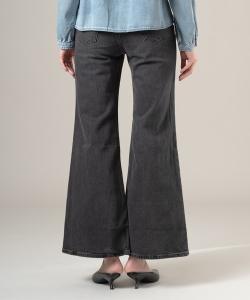新品タグ付き／Levi＇s/リーバイス RIBCAGE BELLS Levi's（リーバイス） ジーンズ デニム デニムパンツ RIBCAGE BELLS