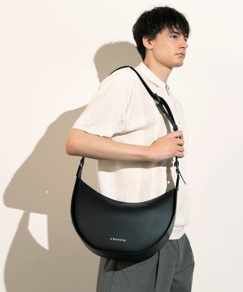 GRE's ショルダー　バッグ　新品 BIO LEATHER クレセントバッグ・ショルダーバッグ【アップル