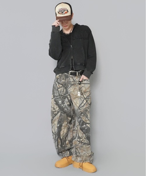 SPINNS（スピンズ） パンツ カモフラージュ柄パンツ/ワイドシルエット