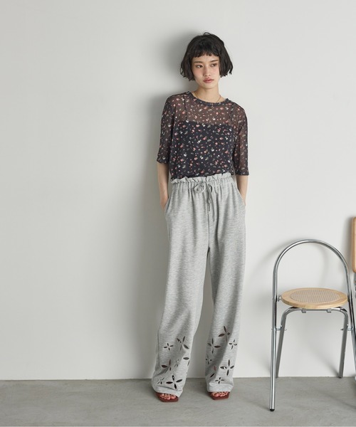 THE Yon tシャツ 小花柄シアーハーフスリーブプルオーバー