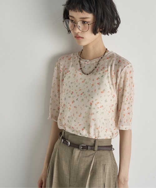トップス yuann THE Yon tシャツ 小花柄シアーハーフスリーブプルオーバー
