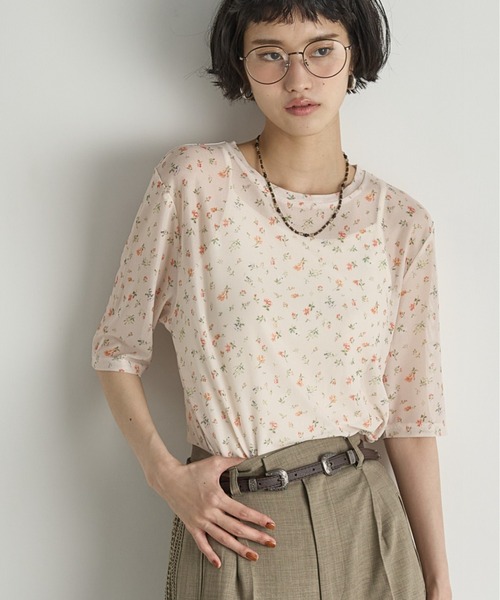 THE Yon tシャツ 小花柄シアーハーフスリーブプルオーバー