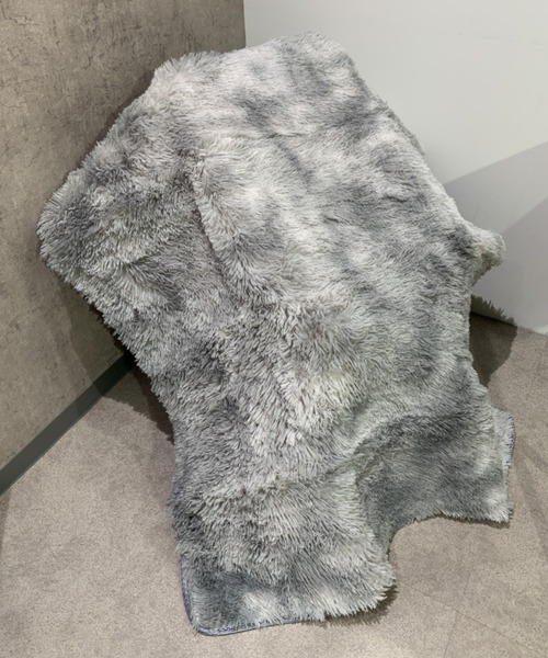 完売品♡radyファーラグマット♡ブラック ファーラグマット 洗える ブラック - メルカリ