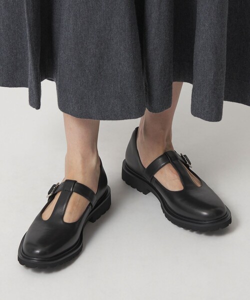 ODETTE E ODILE（オデット エ オディール） ローファー Tストラップ