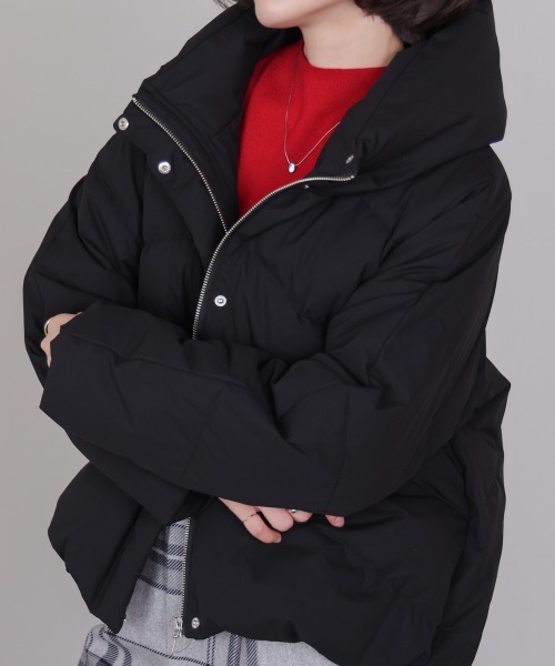 ブージュルードタグ付きダウンジャケット Bou Jeloud（ブージュルード