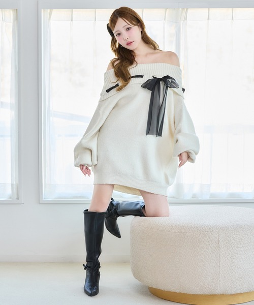 one after another NICE CLAUP ワンピース リボン付きオフショルニット