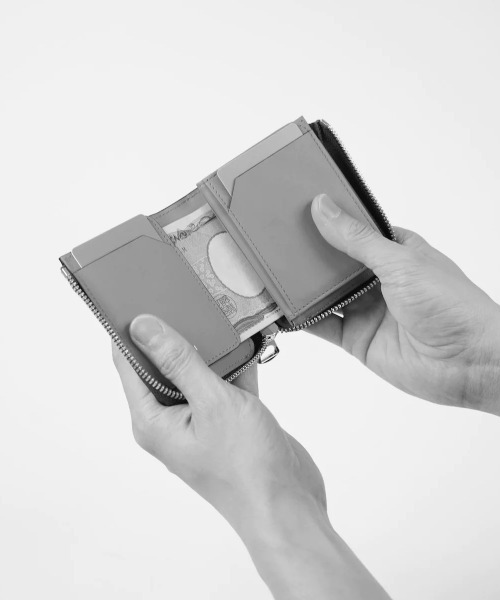 s♡weet 　銀 コンパクト ITTI（イッチ） 財布 イッチ / CRISTY VERY COMPACT WLT.5 / KUROZAN