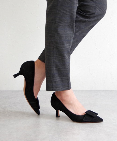 FABIO RUSCONI ブラックポインテッドトゥフラットシューズ 黒 23