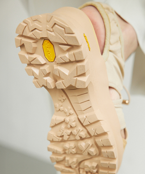 Au BANNISTER（オゥ バニスター） サンダル 「Vibram/ヴィブラムソール