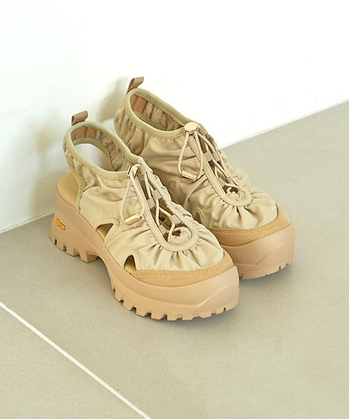 Au BANNISTER（オゥ バニスター） 厚底 スポーツサンダル サンダル