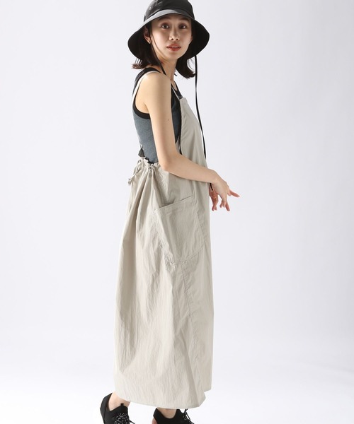 niko and... ワークサロペットスカート niko and（ニコアンド）の「[niko and JEANS 2023AW]V
