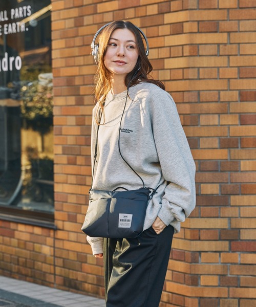 KiU（キウ） ショルダーバッグ バッグ 別注 撥水 マルチポケット