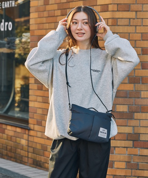 KiU（キウ） ショルダーストラップ サコッシュ ショルダーバッグ