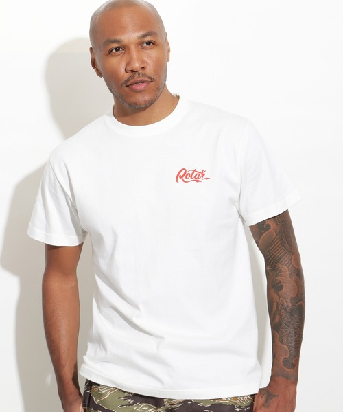 Tシャツ・カットソー      Jeans Classic Badge Logo Classic Graphic T-shirt - Grey | Levi's® US