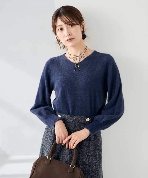 a.v.v（アー・ヴェ・ヴェ） ニット セーター ヘアリーラメVネック