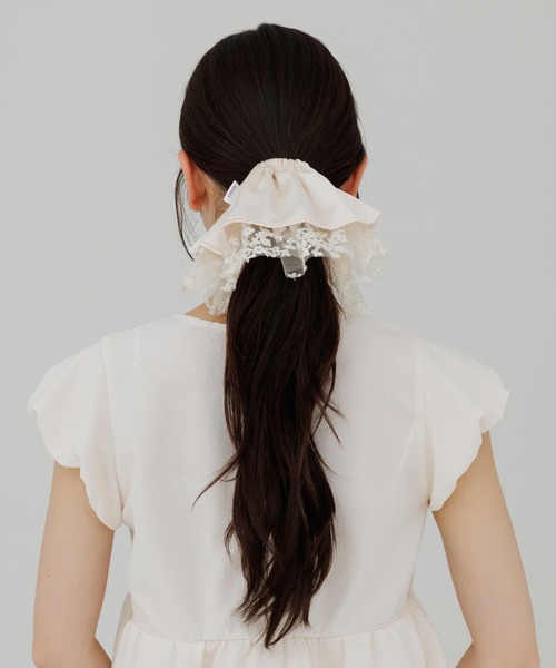 シュシュ satin lace volume scrunchie （サテンレースボリューム