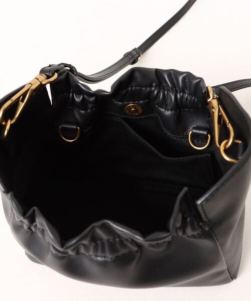 「CHARLES \u0026 KEITH」 ショルダーバッグ S ブラック レディースの画像