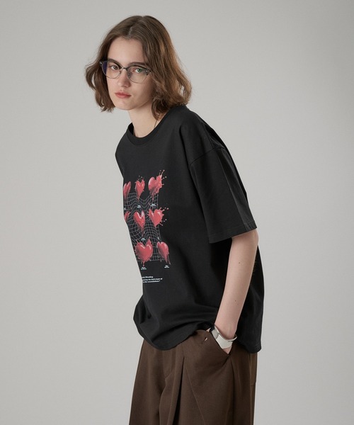 ONCILY（オンシェリー） tシャツ MELTING HEART GRAPHIC T-SHIRT