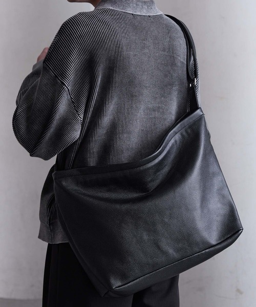CLEL（クレイル） ショルダーバッグ 「CLEL」Loose Big Crossbody