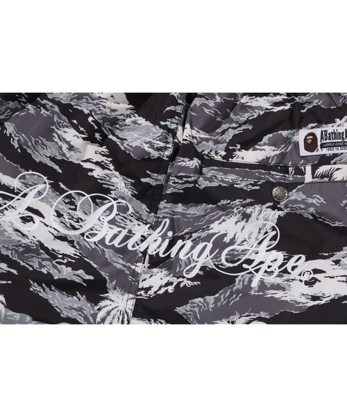 国内配送★A BATHING APE★パームツリー柄 ビーチショートパンツ 国内配送☆A BATHING APE☆パームツリー柄 ビーチショートパンツ