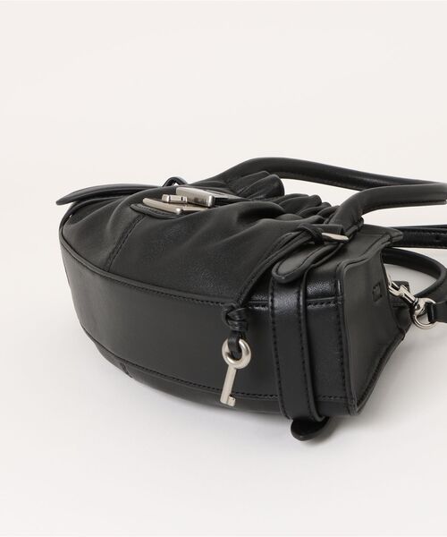 MARC JACOBS ザ クリスティーナ スモール サッチェル The Cristina Small Satchel | Marc Jacobs | Official Site