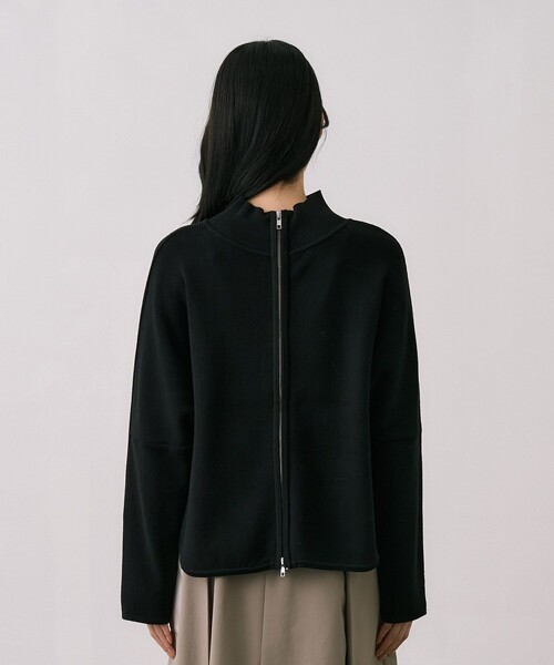 UNITED TOKYO（ユナイテッドトウキョウ） ニット セーター 「完売間近