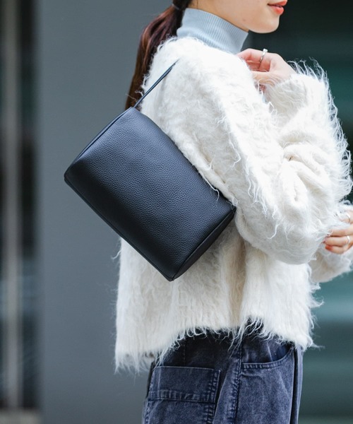 美品URBAN RESEARCH ブラックレザー　Mサイズ URBAN RESEARCH（アーバンリサーチ） ショルダーバッグ - ブラック