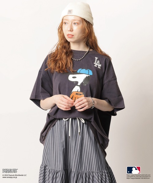 ＭＬＢ×SNOOPYトリプルコラボスウェットトップス 新品タグ付き ユニセックス MLB×SNOOPYトリプルコラボスウェットトップス ユニセックス