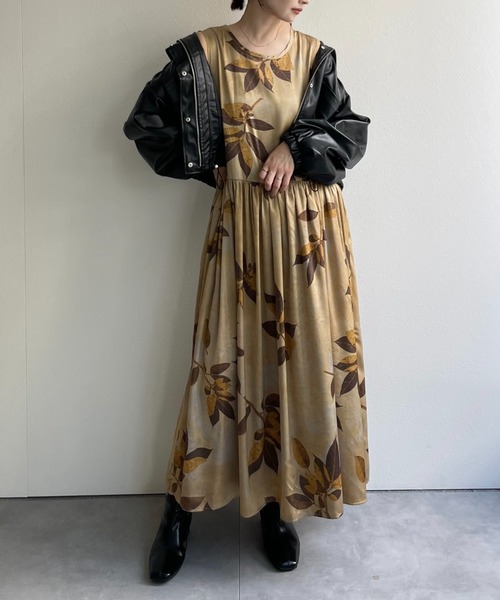 PRADAプリントワンピース PRADA フラワープリント ワンピース - メルカリ