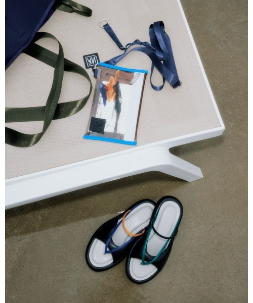 週末限定SALE！【美品】UN3D リボーンフラットサンダル UN3D. REBORN FLAT SANDAL / リボーンフラットサンダル - メルカリ