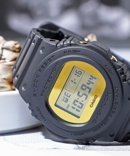 CASIO G-SHOCK デジタル時計 シルバー CASIO G-SHOCK デジタル腕時計 シルバー/ブラック - メルカリ