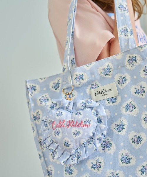 Cath Kidston（キャス・キッドソン） チャーム ハートフリルポーチ