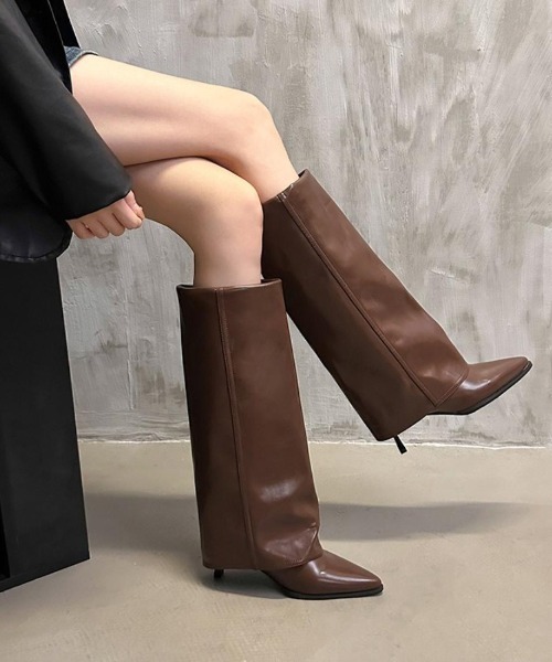 今だけ箱ありさらにセール【超美品】PRADA ブラウン ロングブーツ　35ハーフ ロング ブーツ 重ねたようなデザインが旬なカバーロングブーツ