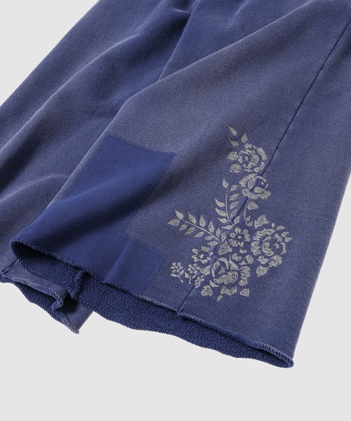 パンツ FLOWER EMBROIDERY SWEAT SHORTS メンズの画像