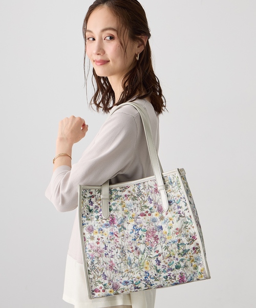 トートバッグ 「Liberty」リバティプリントトートバッグ レディースの画像