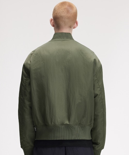 FRED PERRY（フレッドペリー） ブルゾン アウター Quilted Tennis