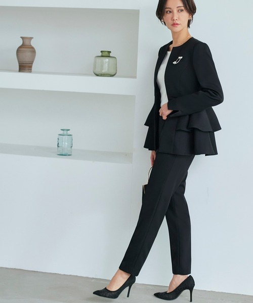 RUIRUE BOUTIQUE セットアップ ノーカラーフリルペプラムスリム