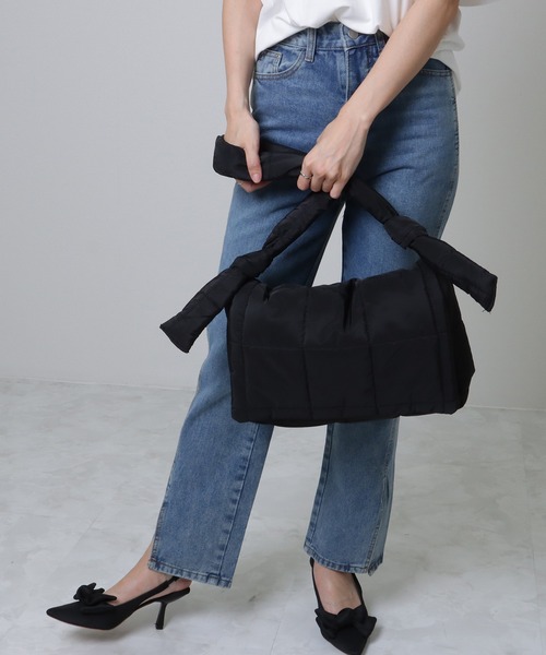 美品 ブラック キルティング ショルダーバッグ
