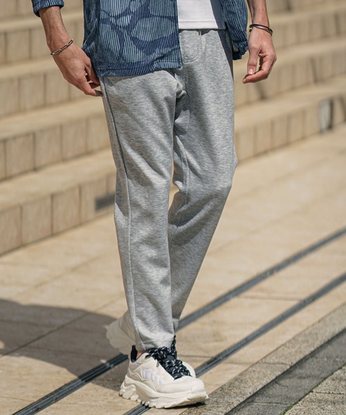 【試着のみ】and wander 21AW スウェットパンツ グレー 4 (定2.2万円) COOLMAX 接触冷感 イージー ジョガーパンツ アンドワンダー◆ZX10 試着のみ】and wander 21AW スウェットパンツ グレー 4 (定2.2万