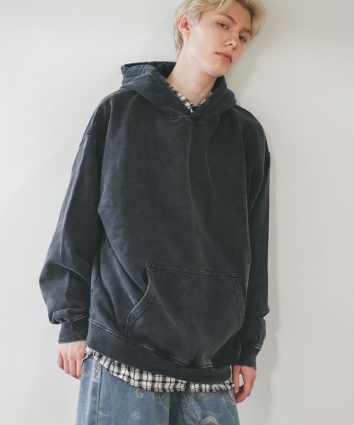 Shoowtime（ショウタイム） パーカー ピグメントダイオーバーサイズ