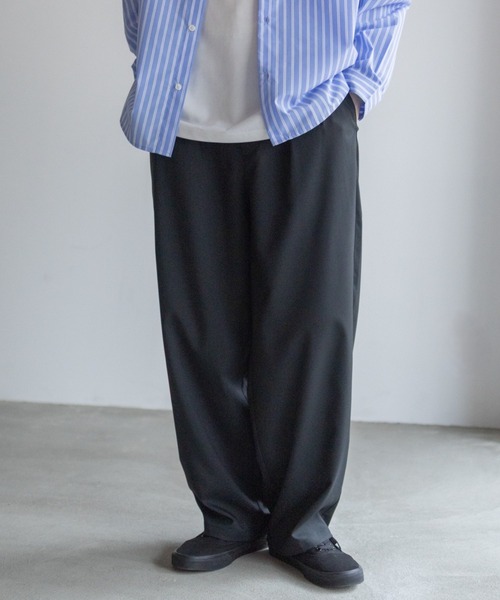 FREAK'S STORE CAHLUMN カラウム タック スラックスパンツ FREAKS STORE CAHLUMN カラウム タックスラックスパンツ 黒